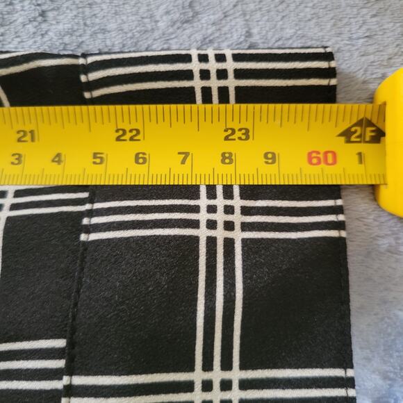 Women’s Calvin Klein Black And White Button Up Blouse Size Medium - Picture 8 of 9